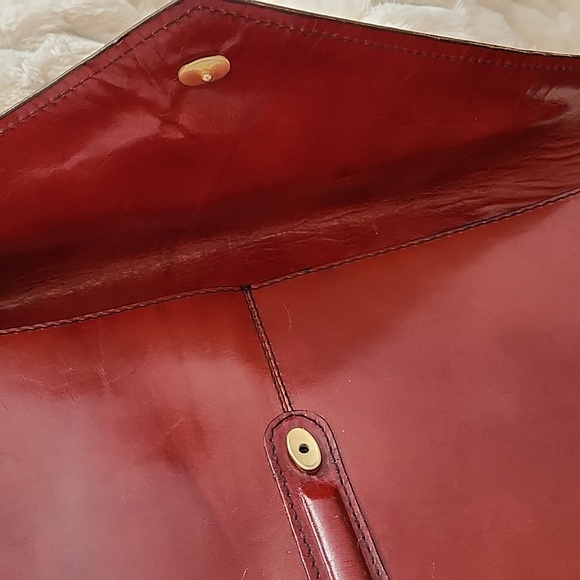 Beautiful Vintage Leather Clutch - Picture 9 of 11